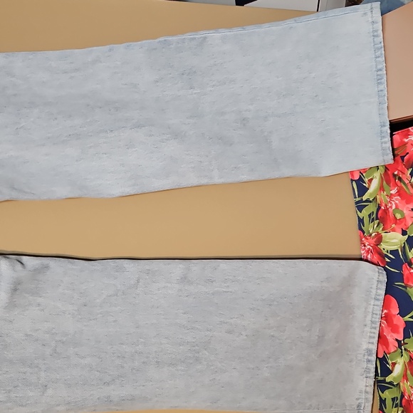 Vervet Wide Leg High-Rise Distressed 100% Cotton Jeans - Picture 9 of 14